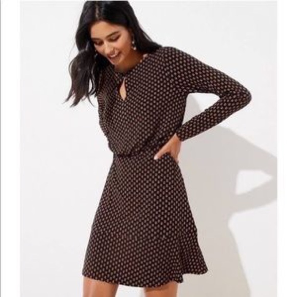 LOFT bloom keyhole flounce dress